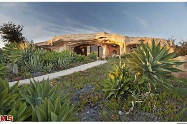 o-FLINSTONES-HOME-facebook