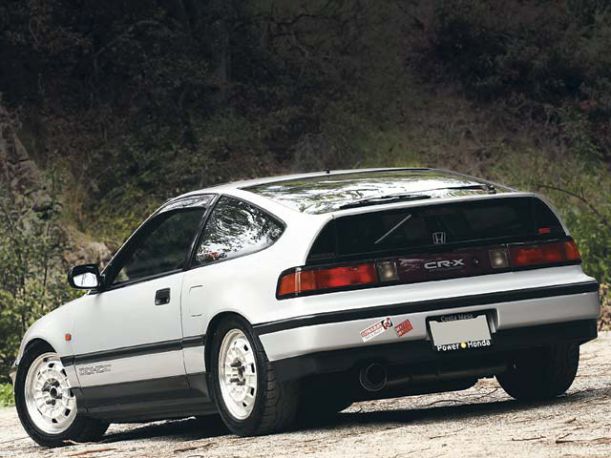 0607_ht_+1988_honda_crx_carlos_garcia+rear_side_view_z