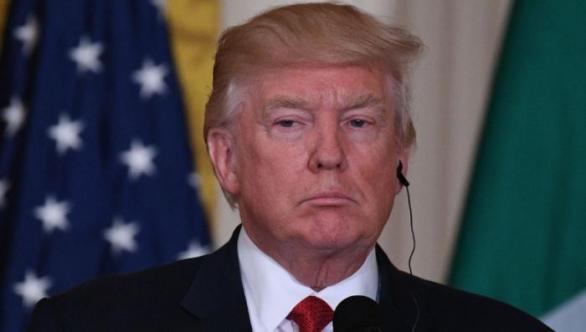 Trumpovi začíná hrozit, že bude odvolán. Je tato hroba reálná?