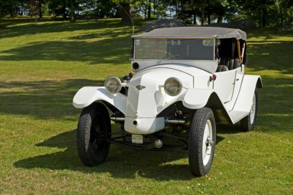 Tatra 11