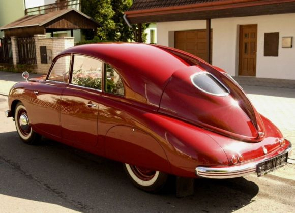 Tatra T600 neboli Tatraplan