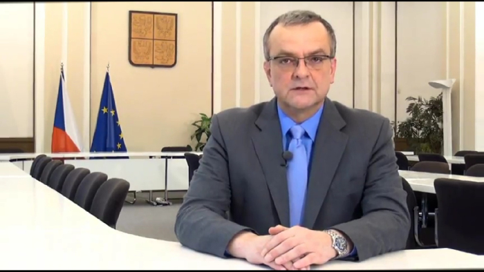 Miroslav Kalousek sice je kontroverzní osobností české politiky, ale momentálně je v podstatě jediný, který dokáže Babišovi solidně brnkat na nervy, což je &quot;bohulibá&quot; činnost.