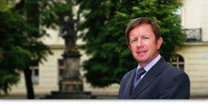 Rektor Univerzity Palackého Jaroslav Miller nepodlehl zbytečným emocím a průběh situace si ověřil u policie