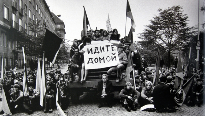 Heslo "Táhněte domů!" ze srpna 1968 platí dnes i pro Alexandrovce