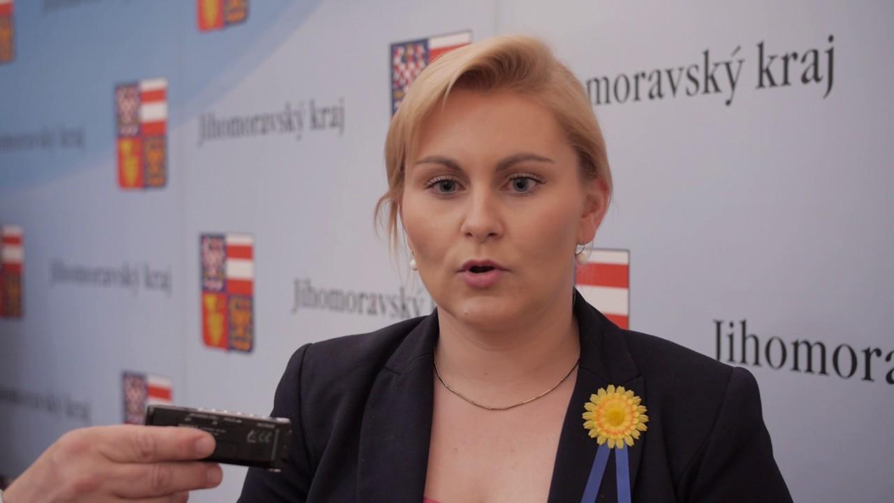 Pokud má ministr vysokou školu, jsou s tím jenom problémy