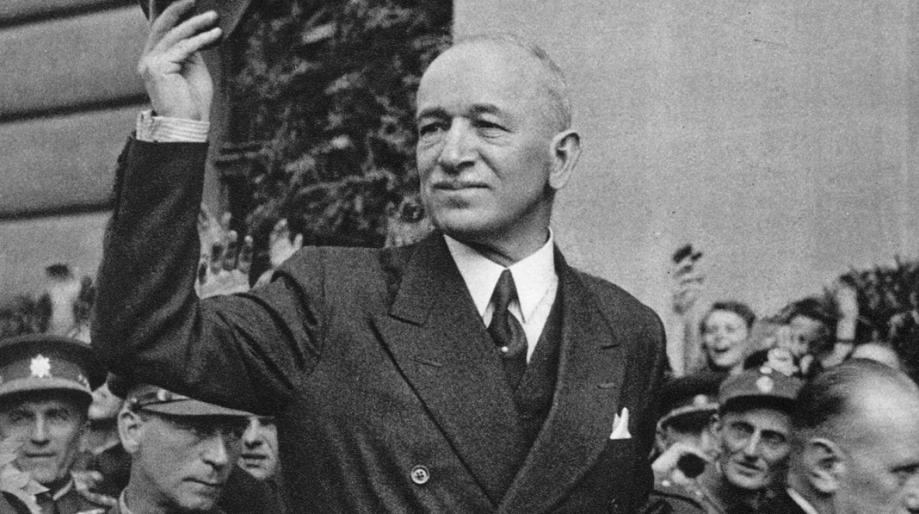 Edvard Beneš v roce 1945.