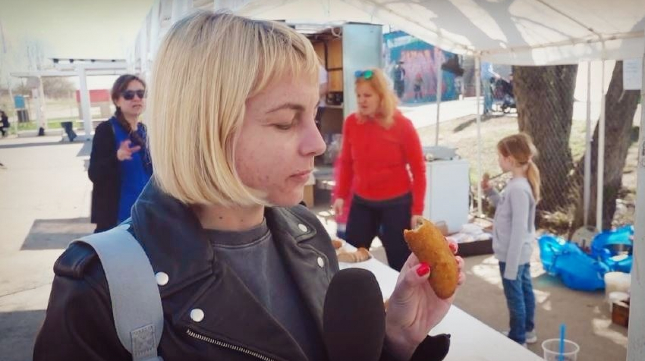 Nejhorší blafy z internetu jsme ochutnávali na druhém ročníku Blaf Food Festu. Nejhorší blafy z internetu jsme ochutnávali na druhém ročníku Blaf Food Festu.