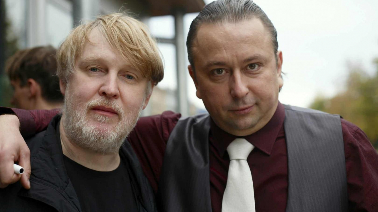Marek Daniel s režisérem Markem Najbrtem (vlevo). Marek Daniel s režisérem Markem Najbrtem (vlevo).