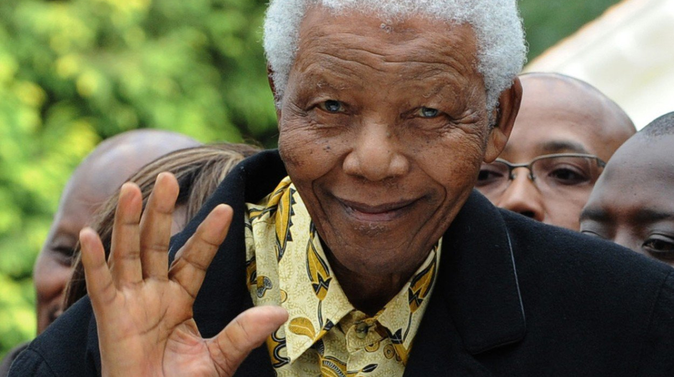 Nelson Mandela se v roce 1994 stal prvním černošským prezidentem Jihoafrické republiky.