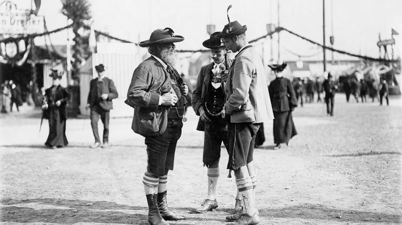 Lederhosen atd. jsou tu stále – dnes jako v roce 1910