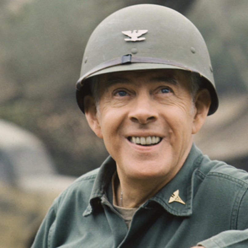 Před šesti lety zemřel Harry Morgan aka plukovník Potter z MASHe. Takže, tady máte 6 zajímavostí o kultovním seriálu.