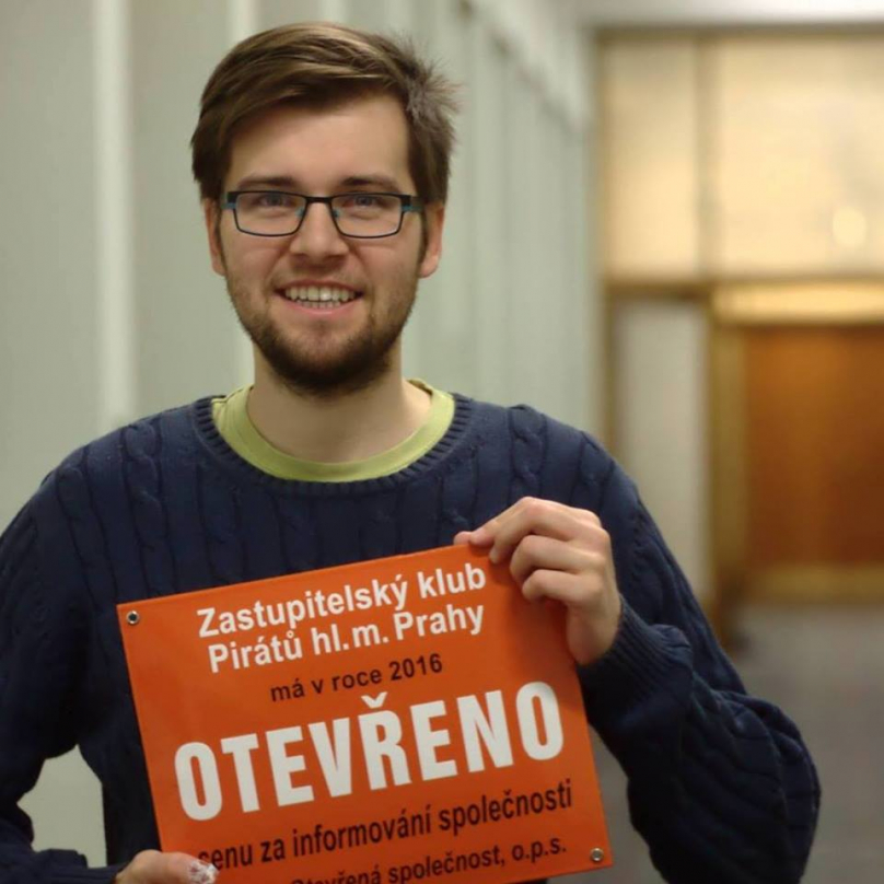Aktivista a poslanec Pirátů je momentálně „novým Kalouskem“ v očích premiéra Babiše.