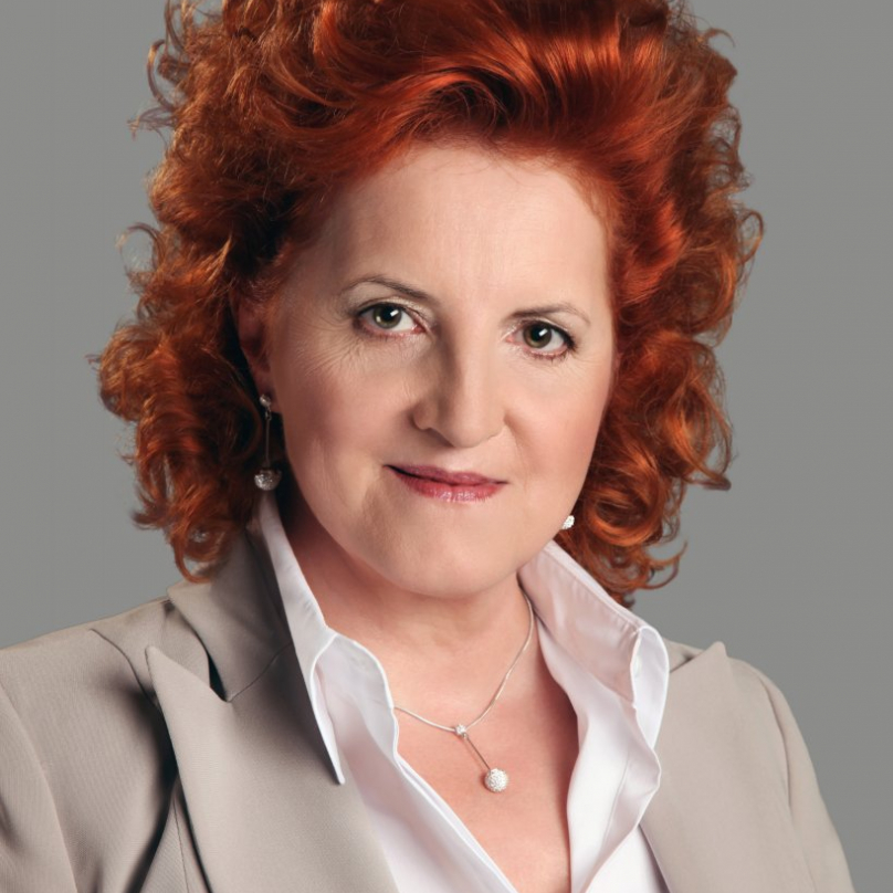 Vlasta dřív na ministerstvu taky dost čarovala