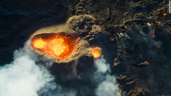 Sopka Piton de la Fournaise na francouzském ostrově Réunion